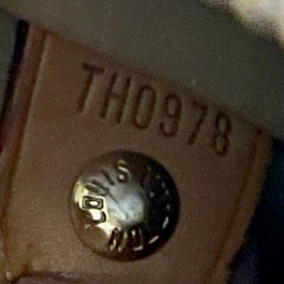 Louis Vuitton Vernis Houston Bag Mustard #TH0978 - Picture 9 of 9